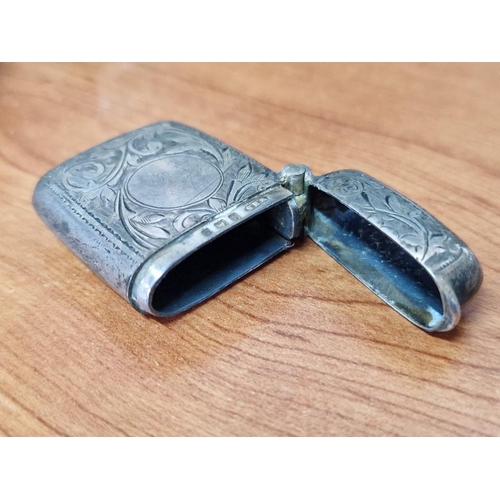 59 - Antique Silver Vesta Case (Match Case), Decorative Silver Heart Shaped Lidded Trinket Dish / Pill Po... 