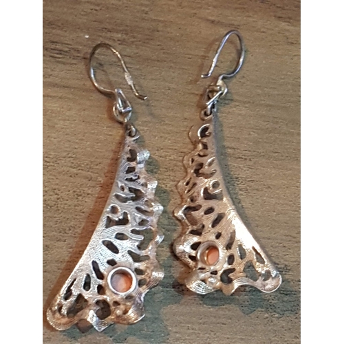 95 - Silver Stylish Jewelry; 2x Silver (700) Filigree Design Brooches Decorated with Red and White Stones... 
