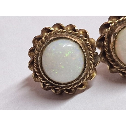 11A - Pair of Vintage 9ct Gold & Opal Earrings, (Approx. Ø: 10mm, 2.2g)