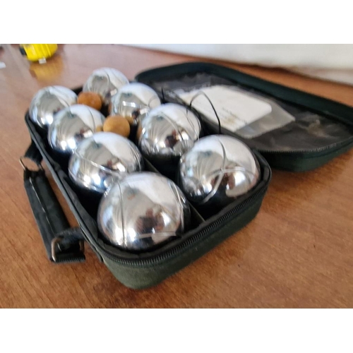15 - Boules Set in Carry Case
