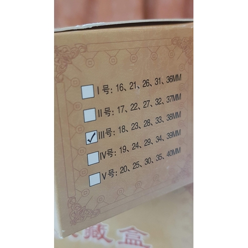 175 - 3x Boxes of Plastic Transparent Capsules (20 Pcs Each Box), Capsules Come with Adjustable Foam Pads ... 