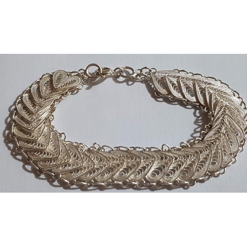 200 - Beautiful Filigree Silver 925 Lefkara Style Jewelry Set with Lace Design; Necklace, Approx. L: 40cm ... 