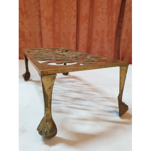 36B - Vintage brass trivet – 26cm x 14 x 9