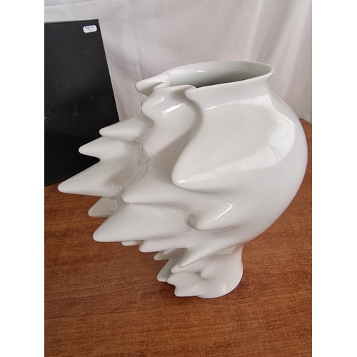 91 - Rosenthal Studio Line, 'Fast' Vase, White Colour, with Original Box, Made in Germany, (Approx. H: 27... 