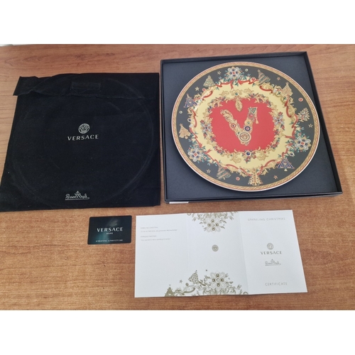54 - Rosenthal VERSACE 'Sparkling Christmas, 2013' Round Plate with Certificate of Authenticity, Felt Bag... 