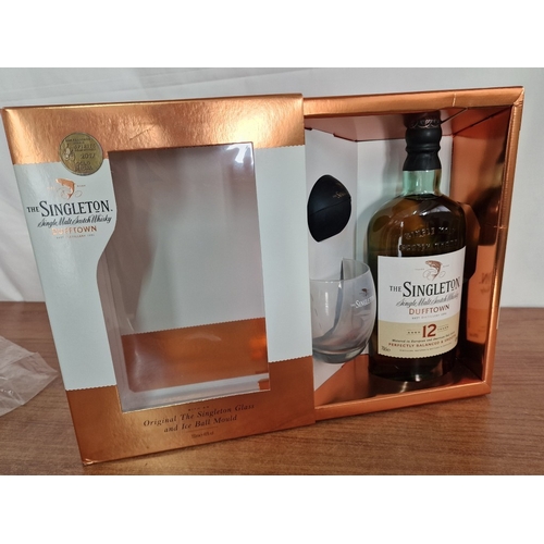 113 - The Singleton Single Malt Scotch Whisky, Dufftown Distillery, Aged 12 Years, (700ml, 40%) in Present... 