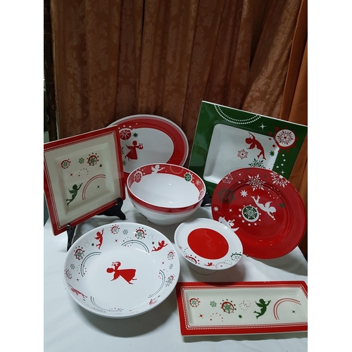 104 - 8x 'Christmas Angels' Pratos da Casa' Portuguese Over Sizes Christmas Design Ceramic Serving Dishes;... 