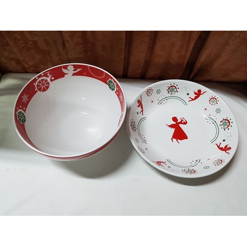 104 - 8x 'Christmas Angels' Pratos da Casa' Portuguese Over Sizes Christmas Design Ceramic Serving Dishes;... 