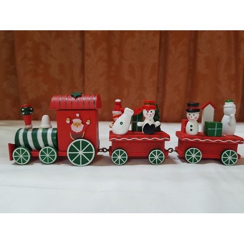 89 - Mini Christmas Trains, Vintage Style Wooden Mini Ornaments.(2)
