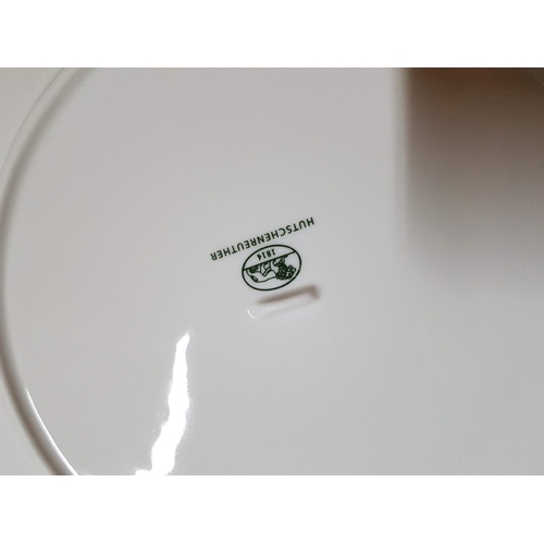 90 - Hutschenreuther Stars Christmas Crockery in Shape of Star; Plater (Approx. Ø: 34cm) and 2x Bowls (Ap... 