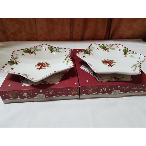 90 - Hutschenreuther Stars Christmas Crockery in Shape of Star; Plater (Approx. Ø: 34cm) and 2x Bowls (Ap... 