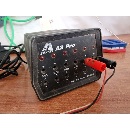 669D - Radio Controlled Nitro Helicopter, Together with Remote Control (T6EXHP Computerized Helicopter Syst... 