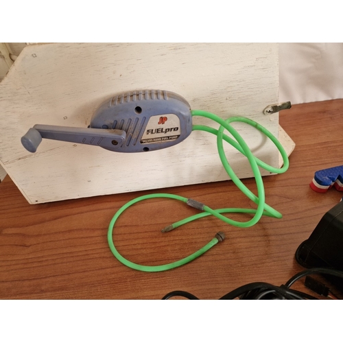 669D - Radio Controlled Nitro Helicopter, Together with Remote Control (T6EXHP Computerized Helicopter Syst... 