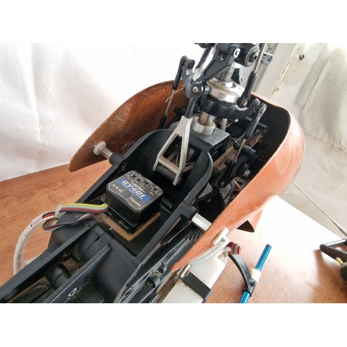 669D - Radio Controlled Nitro Helicopter, Together with Remote Control (T6EXHP Computerized Helicopter Syst... 