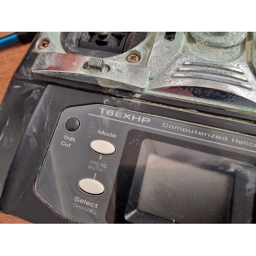 669D - Radio Controlled Nitro Helicopter, Together with Remote Control (T6EXHP Computerized Helicopter Syst... 