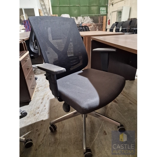 692D - Modern Wenge Colour Rectangular Office Desk, Together with 4-Drawer Pedestal / Drawer Unit and Black... 