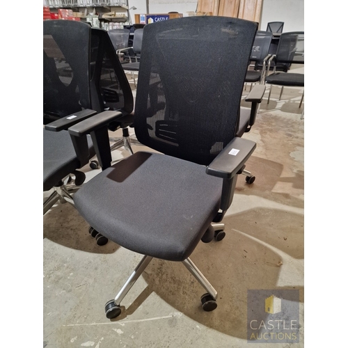 699D - Black Colour Office Swivel Chair (Fabric Seat with Mesh Back Rets), with Adjustable Height, Angle & ... 