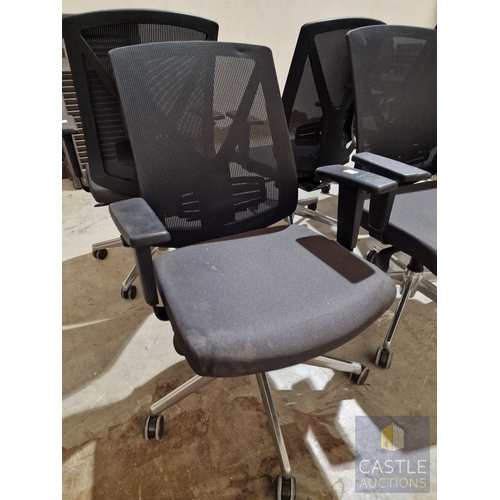 700D - Black Colour Office Swivel Chair (Fabric Seat with Mesh Back Rets), with Adjustable Height, Angle & ... 