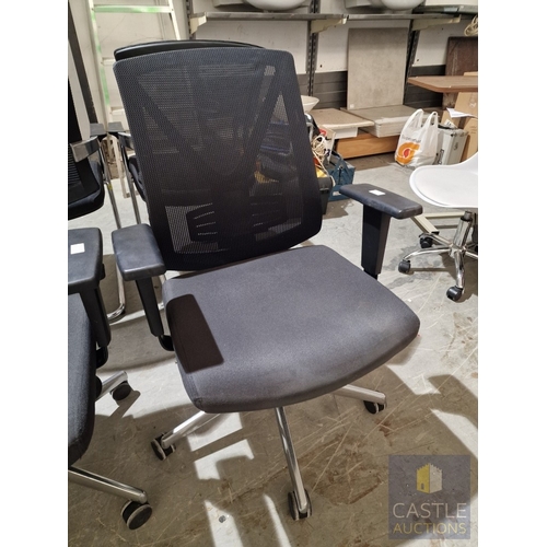 709D - Black Colour Office Swivel Chair (Fabric Seat with Mesh Back Rets), with Adjustable Height, Angle & ... 