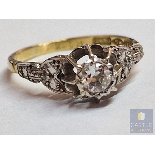101 - Vintage 18ct Gold and Platinum Diamond Ring; Approx. 0.25ct Round Cut Diamond in Platinum Inclusion ... 