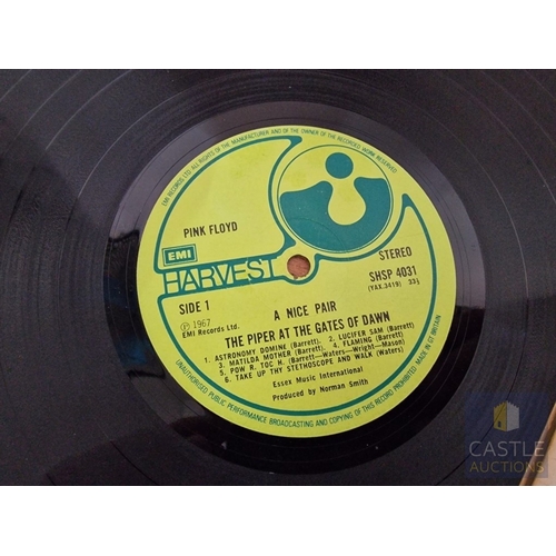 43 - Collection of 4 x PINK FLOYD LP Vinyl Records; 'A Nice Pair' 2 Record Set (SHDW 403), 'Obscured by C... 