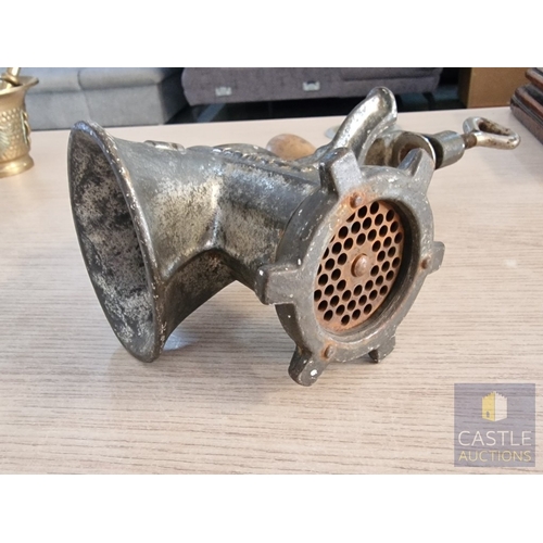 60 - Antique Cast Iron Kitchen Top Mounted Mincer, 'Porkert No. 5', (?)