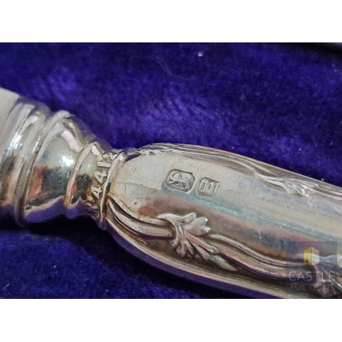 48 - Set of 6 x Antique Sterling Silver Butter Knives with Decorative Handles, (Approx. L: 16.5cm, Total ... 