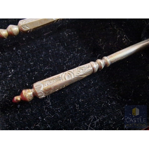 49 - Set of 6 x Vintage Silver Tea / Desert Spoons with Decorative Handles, (Approx. L: 14cm, Total Weigh... 