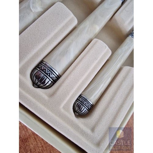 53 - Classical Style 24-Piece Cutlery Set, Stainless Steel with Mother-of-Pearl Effect Acrylic Handles, 6... 