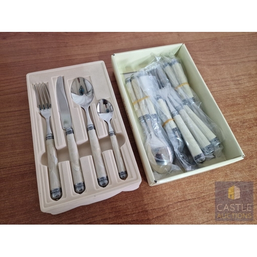 53 - Classical Style 24-Piece Cutlery Set, Stainless Steel with Mother-of-Pearl Effect Acrylic Handles, 6... 