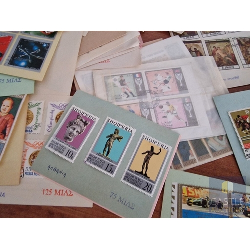 146 - Very Large Collection of Assorted Worldwide Postage Stamps, (see multiple catalogue photos)