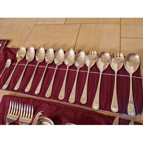 22 - Very Impressive Full Set / Huge Collection of 'United Cutlers' Silver Plated Flatware, Made in Sheff... 