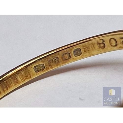 42 - Vintage 18ct Gold, Diamond & Sapphire Cluster Ring, the Central Round Cut Diamond with 8 x Surroundi... 