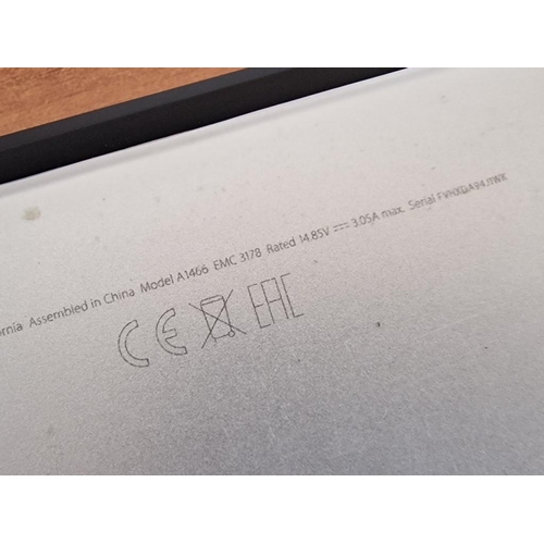 676D - Apple MacBook Air Laptop, (Model A1466), 13-inch LED Backlit Widescreen Notebook, 4GB RAM, 256GB HD,... 