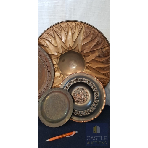 687F - 5 x Vintage Style Serving Trays & Wall Plates, In Brass, Copper & Stainless Steal with Decorative Et... 
