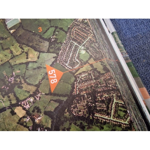 692E - Large Hardback Book 'ENGLAND, The Photographic Atlas', (2001), ISBN: 0 00 712277 2