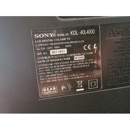 699C - Sony Bravia 40'' LCD TV, (Model: KDL-40L400), with Remote Control, * Basic Test and Turns On *