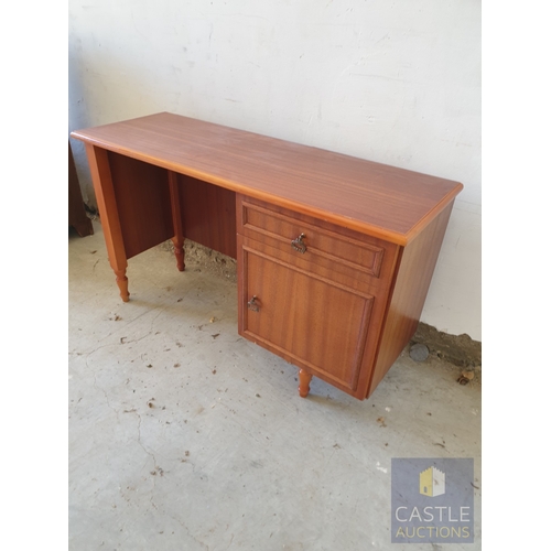 328 - Wooden Dressing Table With Single Drawer & Cupboard.
Size 107 x 65 x 40cm.