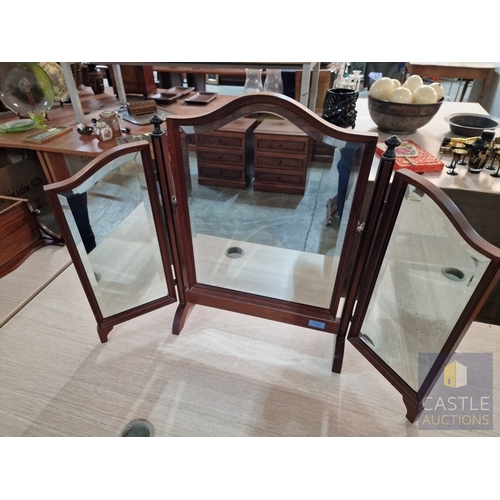 8 - Classical Style Wooden Free Standing 3-Part Dressing Table Swing Mirror with Shaped Bevel Glass, (Ap... 