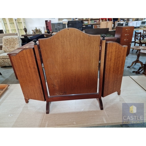 8 - Classical Style Wooden Free Standing 3-Part Dressing Table Swing Mirror with Shaped Bevel Glass, (Ap... 