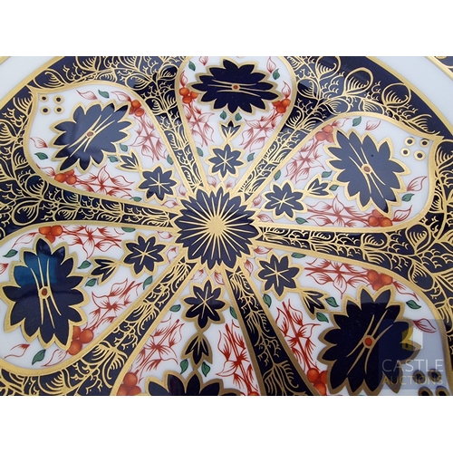 95 - Royal Crown Derby Imari Style (Pattern 1128) Plate with Rich Gilding, Bone China Made in England, (A... 