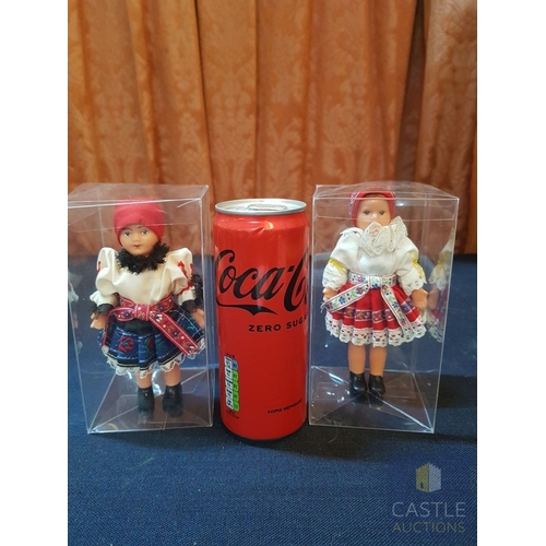 350 - Collection of 10x Vintage Folk Art Souvenir Dolls in Ethnic Outfits, See Multiple Photos, (10)