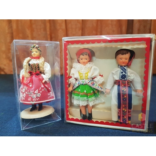 350 - Collection of 10x Vintage Folk Art Souvenir Dolls in Ethnic Outfits, See Multiple Photos, (10)