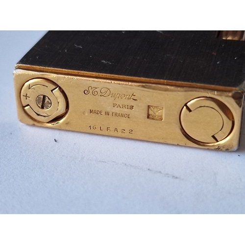 202Z - Vintage 'S.T. Dupont Paris' Silver & Gold Tone Lighter (Made in France), * Basic Test and Sparking *