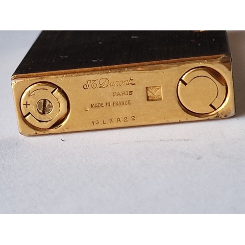 202Z - Vintage 'S.T. Dupont Paris' Silver & Gold Tone Lighter (Made in France), * Basic Test and Sparking *