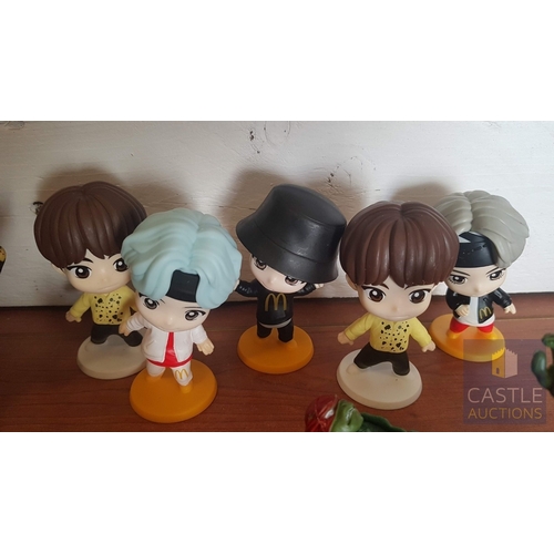 104 - Large Collection of Various Cartoon Hero Figurines, Inc. Minecraft Toy Action Figurines, Kuromi Figu... 