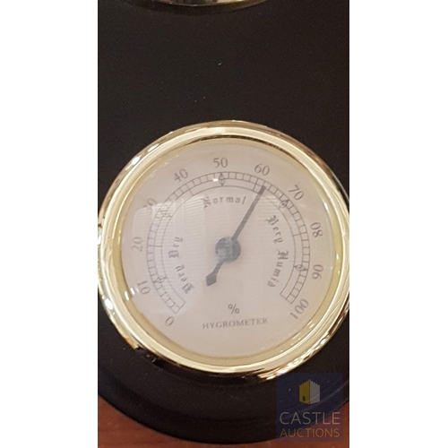 355A - Vintage Banjo- Style Wall Plaque Collectible Weather Station (Barometer/Thermometer/Hygrometer), Woo... 