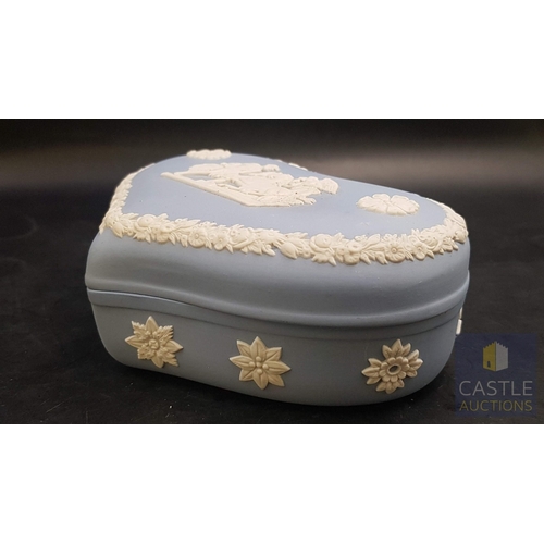 93B - Wedgwood Blue Jasper Large Heart Shaper Trinket Box (Approx. 13.5cm x 10cm x 5cm)