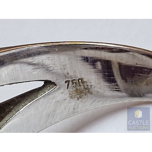 17 - Striking Heavy 18ct Gold Statement Ring with a Large Polished Red Hardstone Cabochon (Ruby?) of Scul... 