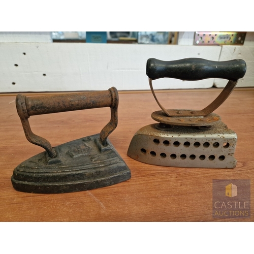 32 - 2 x Vintage Flat Irons, (2)